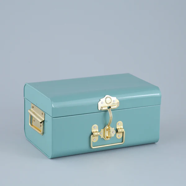 ANTIQUE-LOOK TRUNK BOX