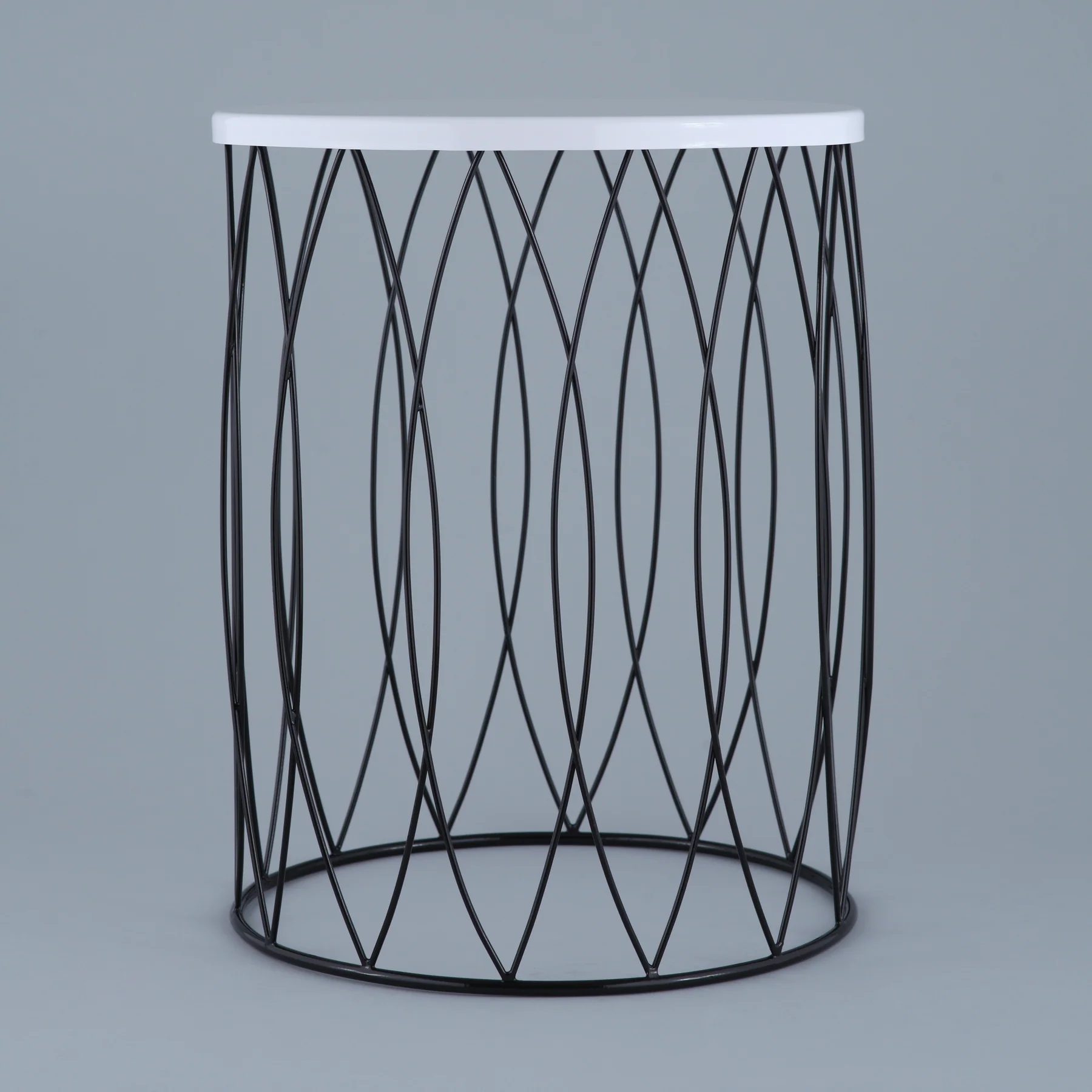 Drum-Shaped Round Side Table DRUM-SHAPED ROUND SIDE TABLE
